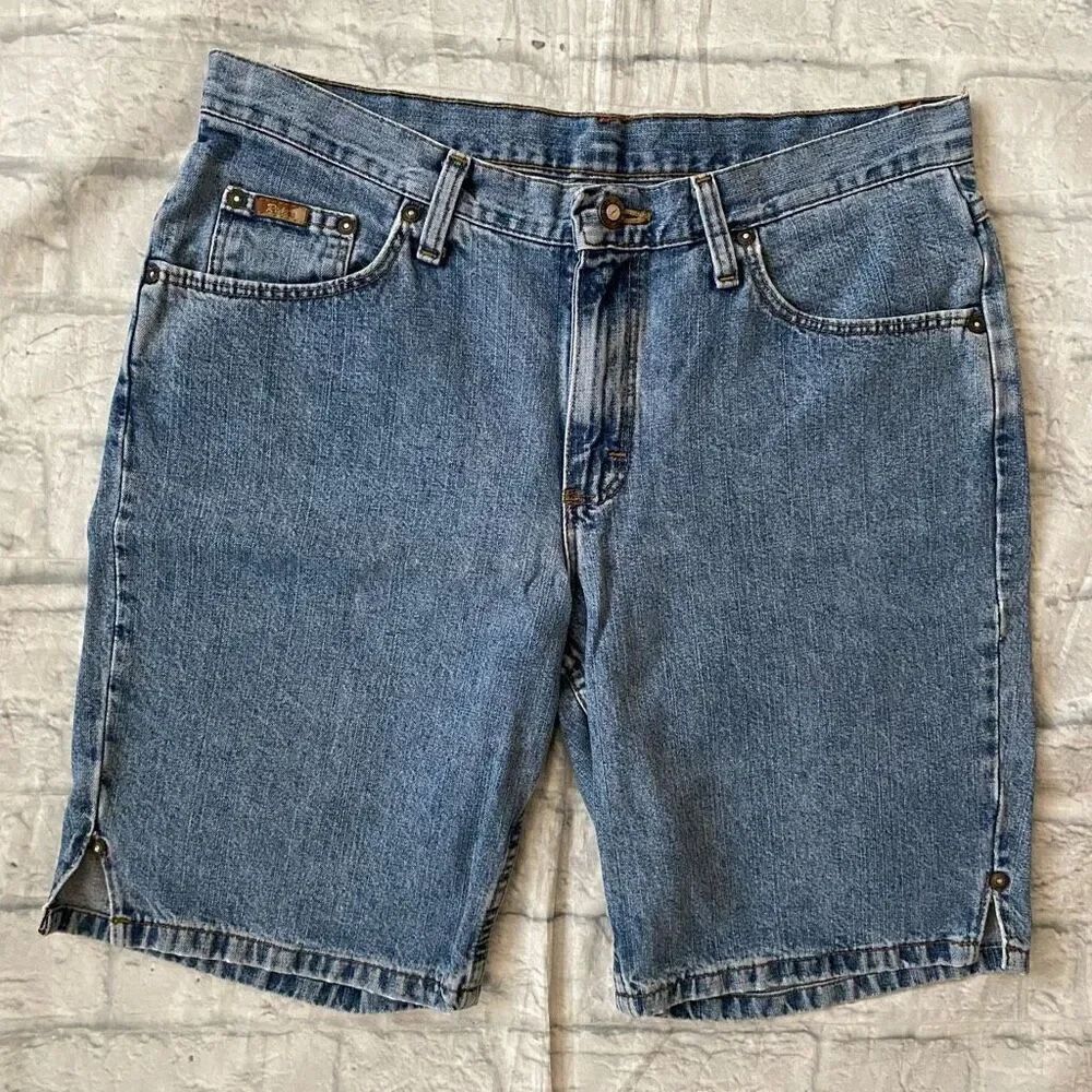 Riders women 12 Bermuda classic blue jean shorts 100% cotton